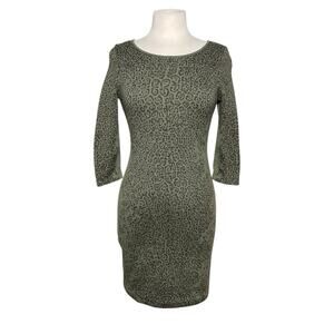 PERUVIAN CONNECTION Women’s Green Animal Print Knit Sweater Dress